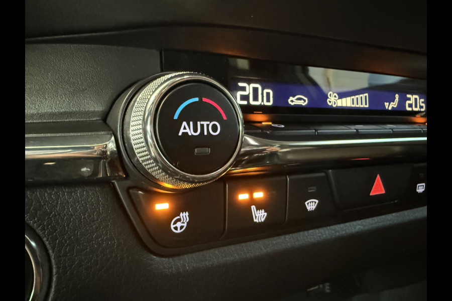 Mazda CX-30 2.0 e-SkyActiv-X M Hybrid Luxury ACC/Climate Navi Leder 180PK