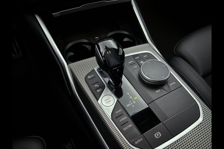 BMW 3 Serie Touring 330e High Executive M-SPORT  AD-CRUISE CARPLAY FULL-LED