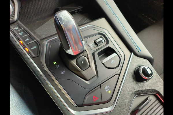 Lynk & Co 01 1.5 261PK Plug-in Hybrid * 360* camera Pano/dak Apple/Carplay Adaptive/Cruise Rijklaar + 12 maanden Bovag-garantie Henk Jongen Auto's in Helmond,  al 50 jaar service zoals 't hoort!