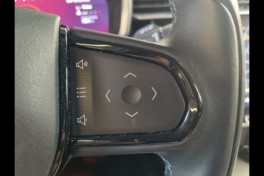 Lynk & Co 01 1.5 261PK Plug-in Hybrid * 360* camera Pano/dak Apple/Carplay Adaptive/Cruise Rijklaar + 12 maanden Bovag-garantie Henk Jongen Auto's in Helmond,  al 50 jaar service zoals 't hoort!