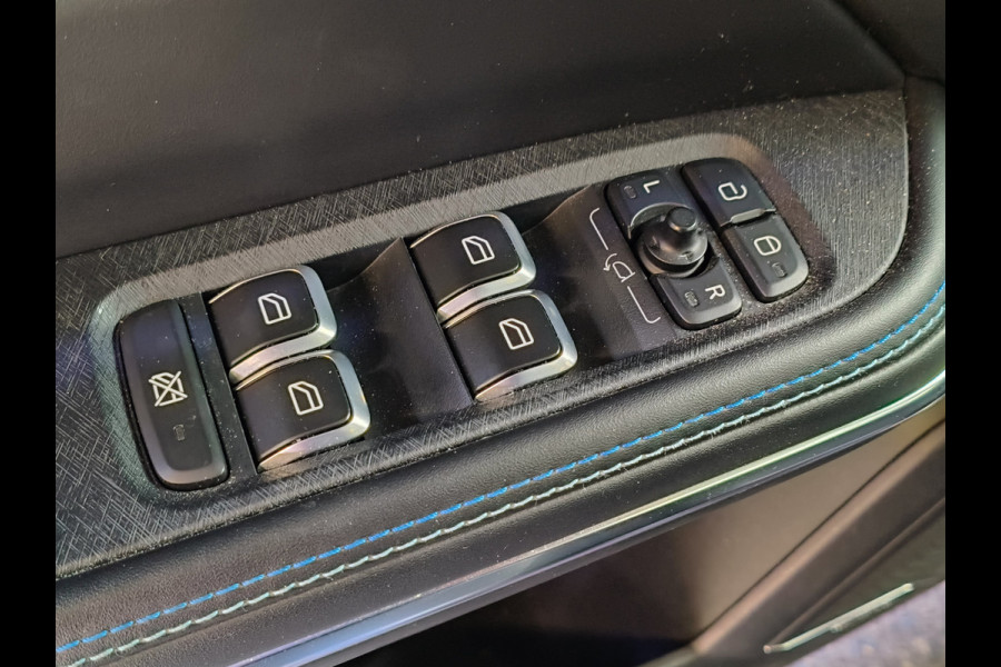 Lynk & Co 01 1.5 261PK Plug-in Hybrid * 360* camera Pano/dak Apple/Carplay Adaptive/Cruise Rijklaar + 12 maanden Bovag-garantie Henk Jongen Auto's in Helmond,  al 50 jaar service zoals 't hoort!