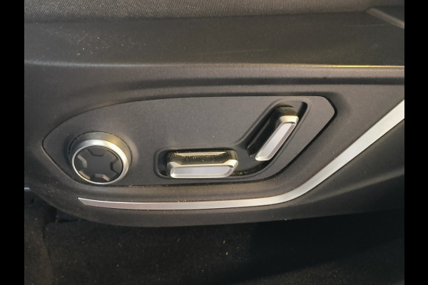Lynk & Co 01 1.5 261PK Plug-in Hybrid * 360* camera Pano/dak Apple/Carplay Adaptive/Cruise Rijklaar + 12 maanden Bovag-garantie Henk Jongen Auto's in Helmond,  al 50 jaar service zoals 't hoort!