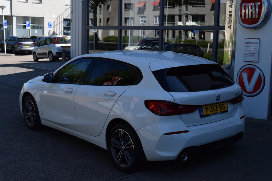 BMW 1-serie 118i Bus.Ed.17"|Sportst.|Led|Digitaal|Carplay|