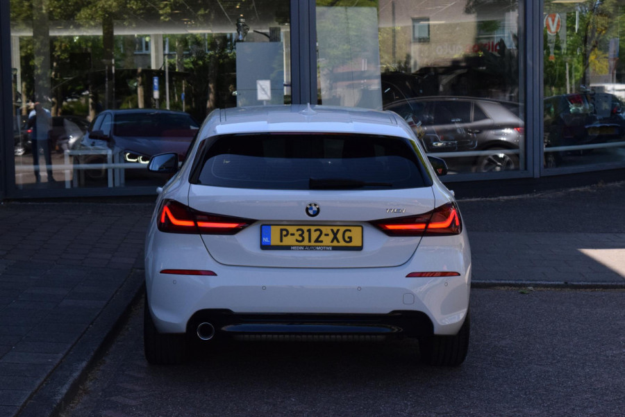 BMW 1-serie 118i Bus.Ed.17"|Sportst.|Led|Digitaal|Carplay|
