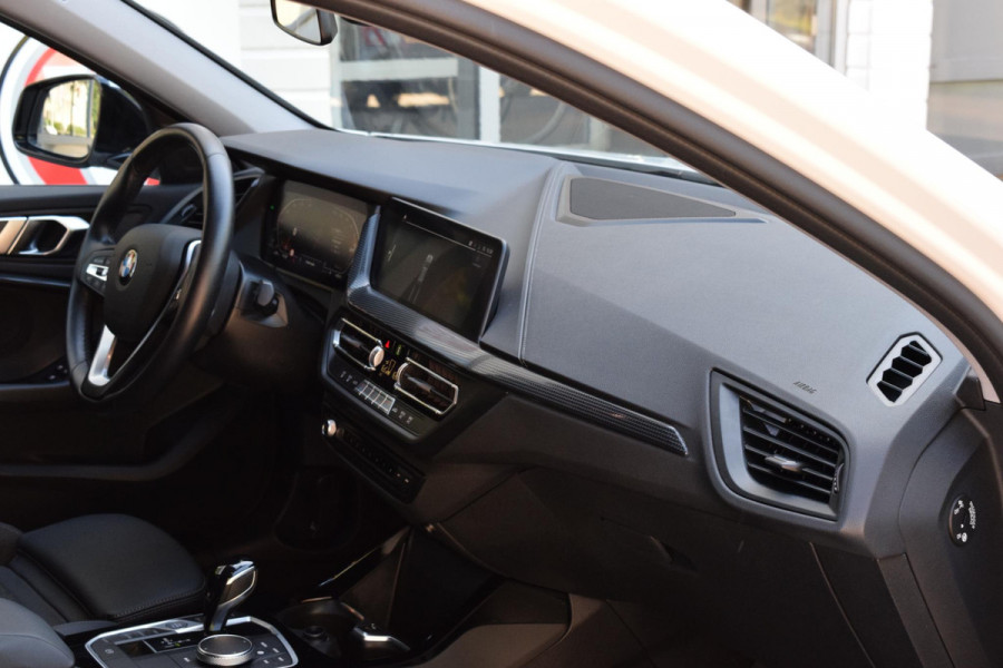 BMW 1-serie 118i Bus.Ed.17"|Sportst.|Led|Digitaal|Carplay|