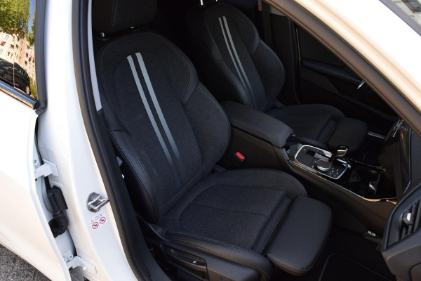 BMW 1-serie 118i Bus.Ed.17"|Sportst.|Led|Digitaal|Carplay|
