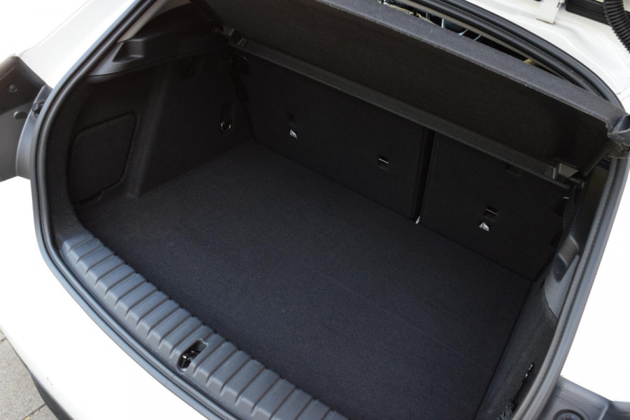 BMW 1-serie 118i Bus.Ed.17"|Sportst.|Led|Digitaal|Carplay|