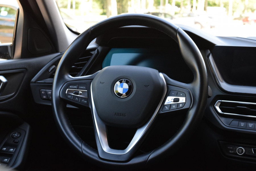 BMW 1-serie 118i Bus.Ed.17"|Sportst.|Led|Digitaal|Carplay|