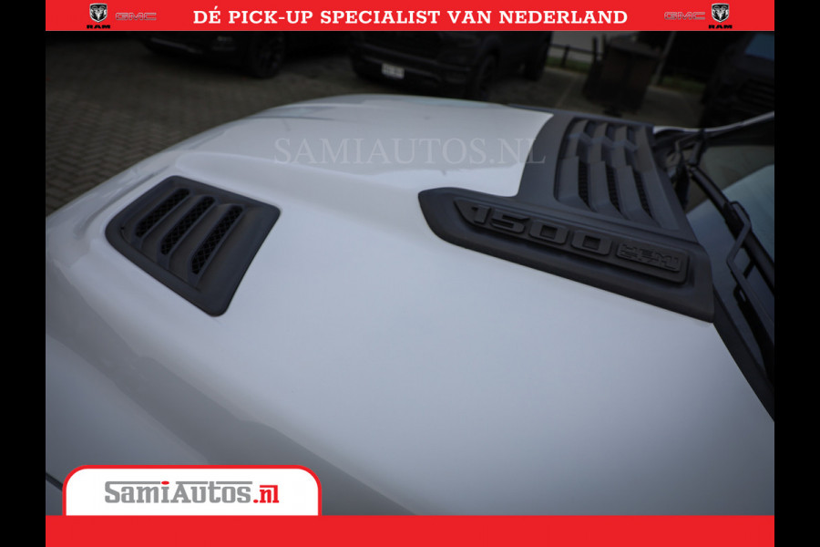 Dodge Ram Limited Night | 5.7 V8 Hemi Full Option | Comfortabele Dubbele Cabine met Royale 5 Zitplaatsen | De Meest Luxe en Volle Pick-Up in zijn Klasse | BPM vrij | Nu Leverbaar uit Voorraad | Voorraad Nr v45lpr