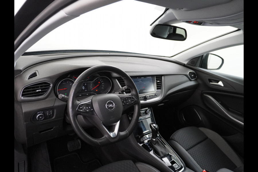 Opel Grandland X T131PK AUT-8 Navi Apple Carplay Android Ecc Elek.Achterklep AGR-Stoelen Stuur/Stoelverwarming Cruise Control Pdc Keyless Led Bus Regen/Lichtsensor Dodehoeksensor Rijstrooksensor Verkeersbordlezer Winterpakket DAB+ Lmv 18" 1.2 Turbo 1e Eigenaar € 35.000 nieuw Origineel Nederlandse auto