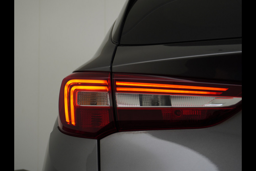 Opel Grandland X T131PK AUT-8 Navi Apple Carplay Android Ecc Elek.Achterklep AGR-Stoelen Stuur/Stoelverwarming Cruise Control Pdc Keyless Led Bus Regen/Lichtsensor Dodehoeksensor Rijstrooksensor Verkeersbordlezer Winterpakket DAB+ Lmv 18" 1.2 Turbo 1e Eigenaar € 35.000 nieuw Origineel Nederlandse auto