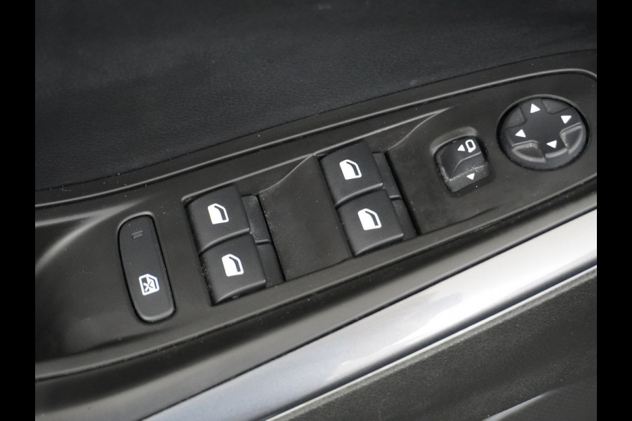 Opel Grandland X T131PK AUT-8 Navi Apple Carplay Android Ecc Elek.Achterklep AGR-Stoelen Stuur/Stoelverwarming Cruise Control Pdc Keyless Led Bus Regen/Lichtsensor Dodehoeksensor Rijstrooksensor Verkeersbordlezer Winterpakket DAB+ Lmv 18" 1.2 Turbo 1e Eigenaar € 35.000 nieuw Origineel Nederlandse auto