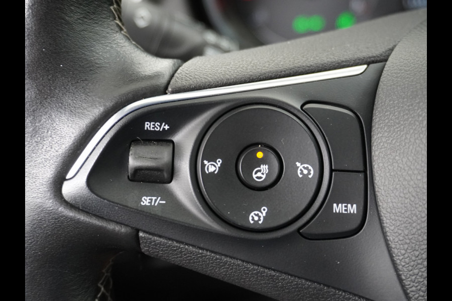Opel Grandland X T131PK AUT-8 Navi Apple Carplay Android Ecc Elek.Achterklep AGR-Stoelen Stuur/Stoelverwarming Cruise Control Pdc Keyless Led Bus Regen/Lichtsensor Dodehoeksensor Rijstrooksensor Verkeersbordlezer Winterpakket DAB+ Lmv 18" 1.2 Turbo 1e Eigenaar € 35.000 nieuw Origineel Nederlandse auto