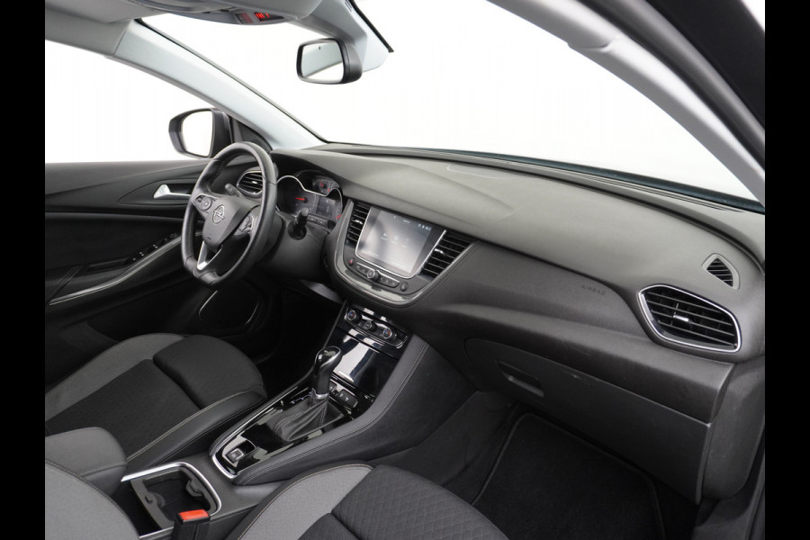 Opel Grandland X T131PK AUT-8 Navi Apple Carplay Android Ecc Elek.Achterklep AGR-Stoelen Stuur/Stoelverwarming Cruise Control Pdc Keyless Led Bus Regen/Lichtsensor Dodehoeksensor Rijstrooksensor Verkeersbordlezer Winterpakket DAB+ Lmv 18" 1.2 Turbo 1e Eigenaar € 35.000 nieuw Origineel Nederlandse auto