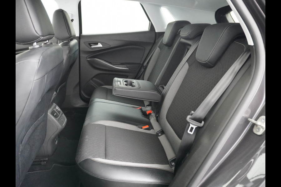 Opel Grandland X T131PK AUT-8 Navi Apple Carplay Android Ecc Elek.Achterklep AGR-Stoelen Stuur/Stoelverwarming Cruise Control Pdc Keyless Led Bus Regen/Lichtsensor Dodehoeksensor Rijstrooksensor Verkeersbordlezer Winterpakket DAB+ Lmv 18" 1.2 Turbo 1e Eigenaar € 35.000 nieuw Origineel Nederlandse auto