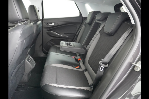 Opel Grandland X T131PK AUT-8 Navi Apple Carplay Android Ecc Elek.Achterklep AGR-Stoelen Stuur/Stoelverwarming Cruise Control Pdc Keyless Led Bus Regen/Lichtsensor Dodehoeksensor Rijstrooksensor Verkeersbordlezer Winterpakket DAB+ Lmv 18" 1.2 Turbo 1e Eigenaar € 35.000 nieuw Origineel Nederlandse auto
