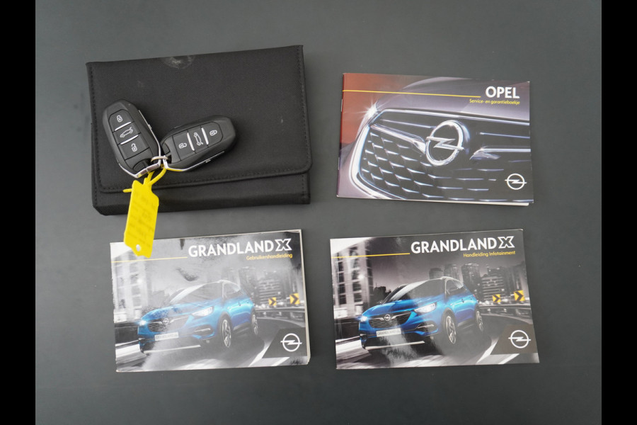 Opel Grandland X T131PK AUT-8 Navi Apple Carplay Android Ecc Elek.Achterklep AGR-Stoelen Stuur/Stoelverwarming Cruise Control Pdc Keyless Led Bus Regen/Lichtsensor Dodehoeksensor Rijstrooksensor Verkeersbordlezer Winterpakket DAB+ Lmv 18" 1.2 Turbo 1e Eigenaar € 35.000 nieuw Origineel Nederlandse auto