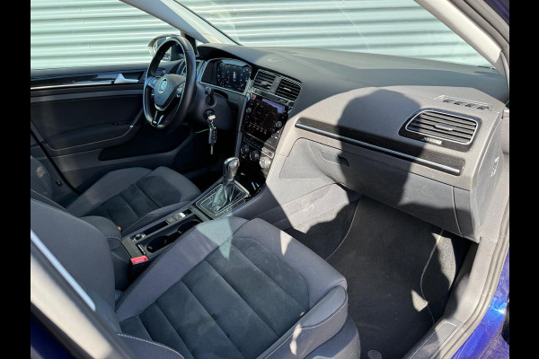 Volkswagen GOLF Variant 1.4 TSI Highline Business R | Adaptive Cruise | Trekhaak Afneembaar | LED | Virtuele Cockpit | Sportstoelen verwarmd & Massage | Navigatie |