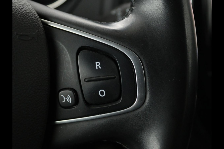 Renault Captur 0.9 TCe Edition One | Leder | Achteruitrijcamera | Stoelverwarming | Navigatie | Cruise Control | Apple CarPlay | keyless entry | DAB | LMV