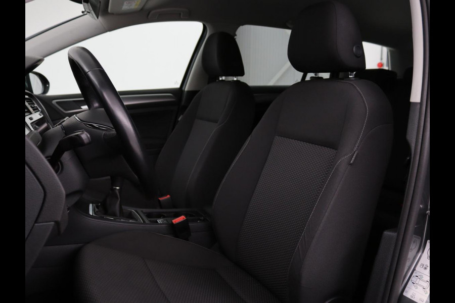 Volkswagen GOLF Variant 1.0 TSI Trendline | Apple CarPlay | Navigatie | Airco | DAB | LED