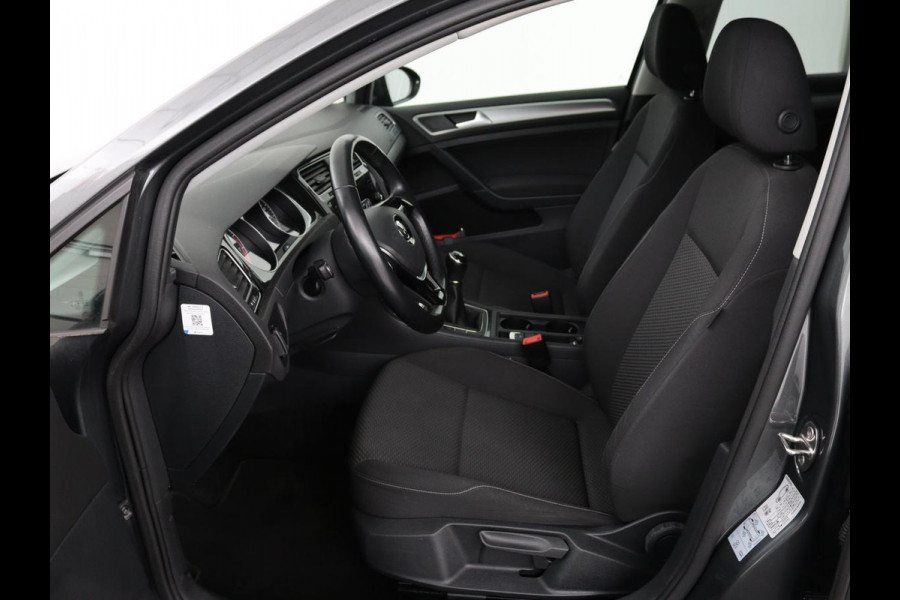 Volkswagen GOLF Variant 1.0 TSI Trendline | Apple CarPlay | Navigatie | Airco | DAB | LED