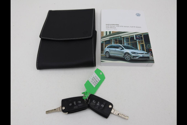 Volkswagen GOLF Variant 1.0 TSI Trendline | Apple CarPlay | Navigatie | Airco | DAB | LED