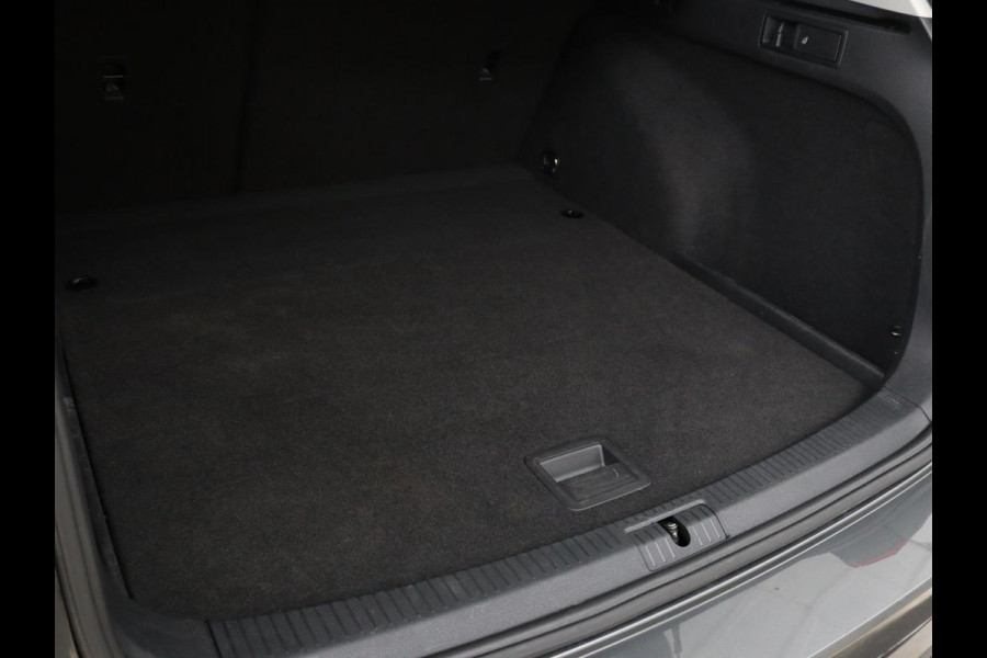 Volkswagen GOLF Variant 1.0 TSI Trendline | Apple CarPlay | Navigatie | Airco | DAB | LED