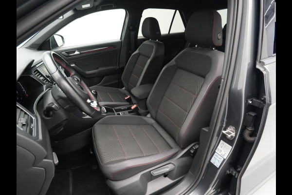 Volkswagen T-Roc 1.5 TSI 150pk Sport Business R Line Navigatie Trekhaak Camera Elek. kofferklep 204