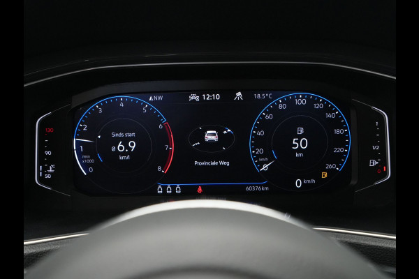 Volkswagen T-Roc 1.5 TSI 150pk Sport Business R Line Navigatie Trekhaak Camera Elek. kofferklep 204