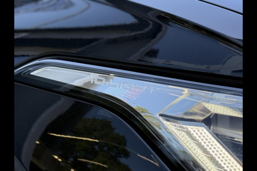Volkswagen Tiguan 1.5 TSI DSG R-Line Business+ Pano|Trekhaak|Matrix Led|Cam