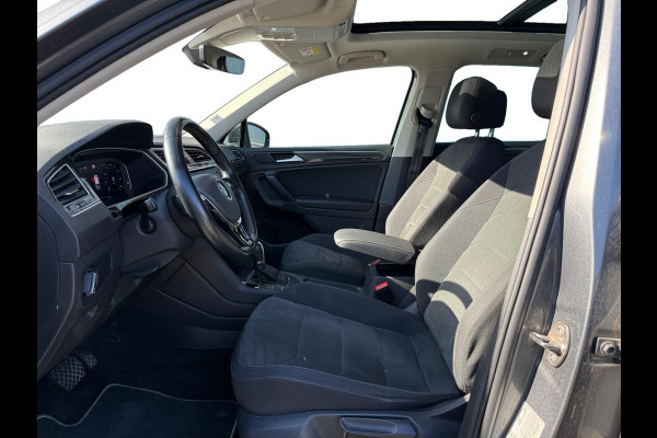 Volkswagen Tiguan 1.5 TSI ACT Highline | Pano | Dash | Alcantara