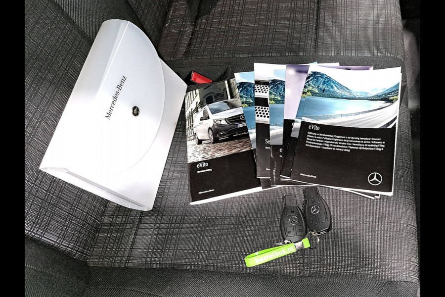 Mercedes-Benz eVito eVito L2 35Kwh CarPlay Airco 100%-Elektrisch Emissievrij Deuren Pdc!