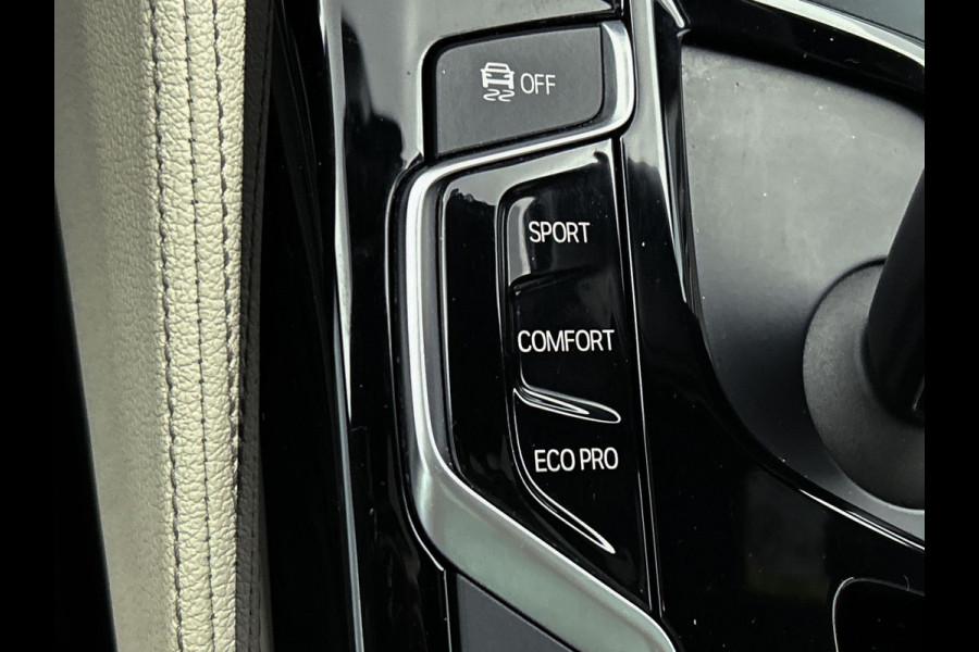 BMW 6 Serie Gran Turismo 640i xDrive High Executive M-Pakket(Goed Ond, Panorama, Head-up, Navi Pro, StoelV, Etc)