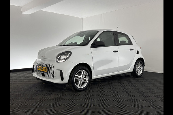 Smart Forfour EQ Essential 18 kWh [ 3-Fase ] (INCL-BTW) Aut. *FULL-LEATHER | AIRCO | CRUISE | DAB+ | COMFORT-SEATS | 15''ALU*