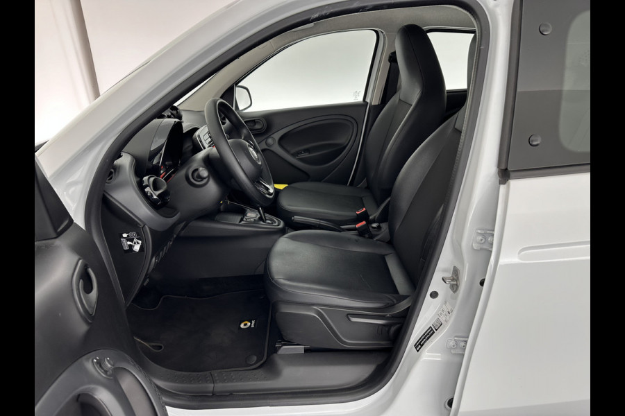 Smart Forfour EQ Essential 18 kWh [ 3-Fase ] (INCL-BTW) Aut. *FULL-LEATHER | AIRCO | CRUISE | DAB+ | COMFORT-SEATS | 15''ALU*