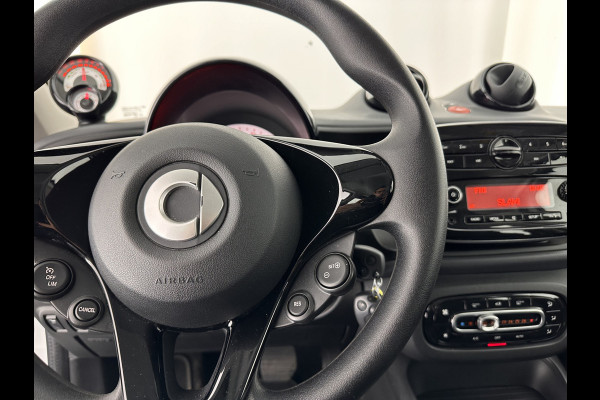 Smart Forfour EQ Essential 18 kWh [ 3-Fase ] (INCL-BTW) Aut. *FULL-LEATHER | AIRCO | CRUISE | DAB+ | COMFORT-SEATS | 15''ALU*