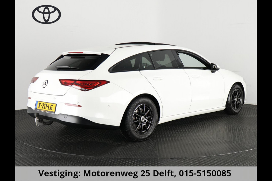 Mercedes-Benz CLA-Klasse SHOOTING BRAKE 180 BUSINESS AUTOM.NL AUTO 1e EIG BLACKLINE PANODAK. WIDESCREEN. GARANTIE TOT 2 JAAR*