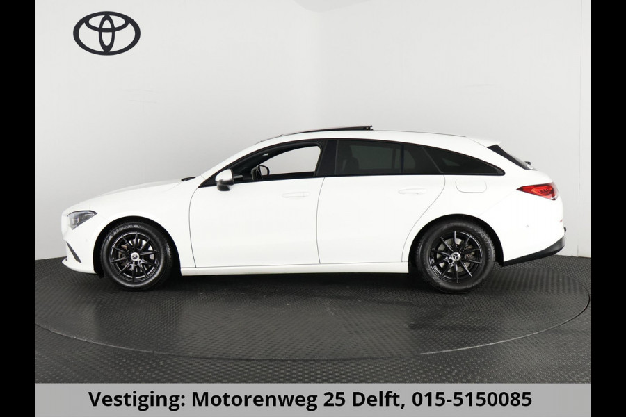 Mercedes-Benz CLA-Klasse SHOOTING BRAKE 180 BUSINESS AUTOM.NL AUTO 1e EIG BLACKLINE PANODAK. WIDESCREEN. GARANTIE TOT 2 JAAR*