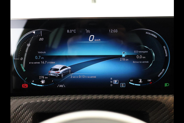 Mercedes-Benz CLA-Klasse SHOOTING BRAKE 180 BUSINESS AUTOM.NL AUTO 1e EIG BLACKLINE PANODAK. WIDESCREEN. GARANTIE TOT 2 JAAR*