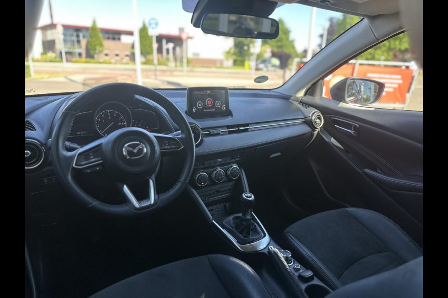 Mazda 2 1.5 Skyactiv-G GT-Luxury DEALERONDERHOUDEN | NAVIGATIE | CAMERA | KEYLESS |