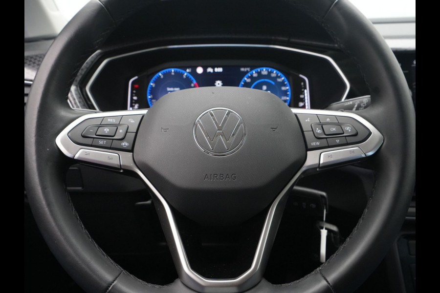 Volkswagen T-Cross 1.0 TSI 110pk DSG Style Navigatie Carplay LED PDC Sfeerverlichting 95