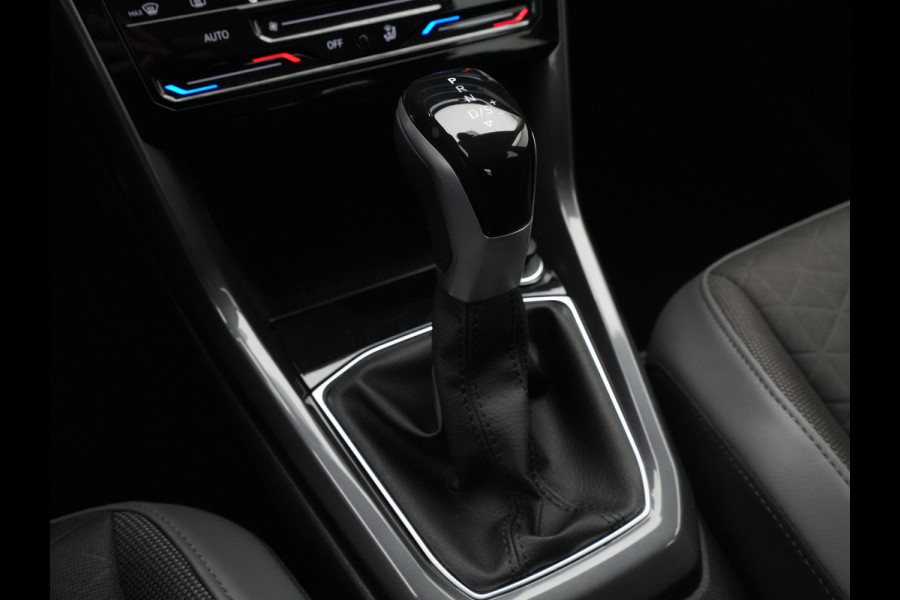 Volkswagen T-Cross 1.0 TSI 110pk DSG Style Navigatie Carplay LED PDC Sfeerverlichting 95