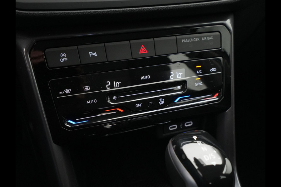 Volkswagen T-Cross 1.0 TSI 110pk DSG Style Navigatie Carplay LED PDC Sfeerverlichting 95
