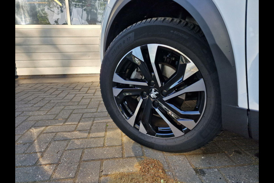 Peugeot 2008 1.2 PureTech Allure|Automaat|12.603km|Clima|Navi|Carplay|PDC|17-inch|