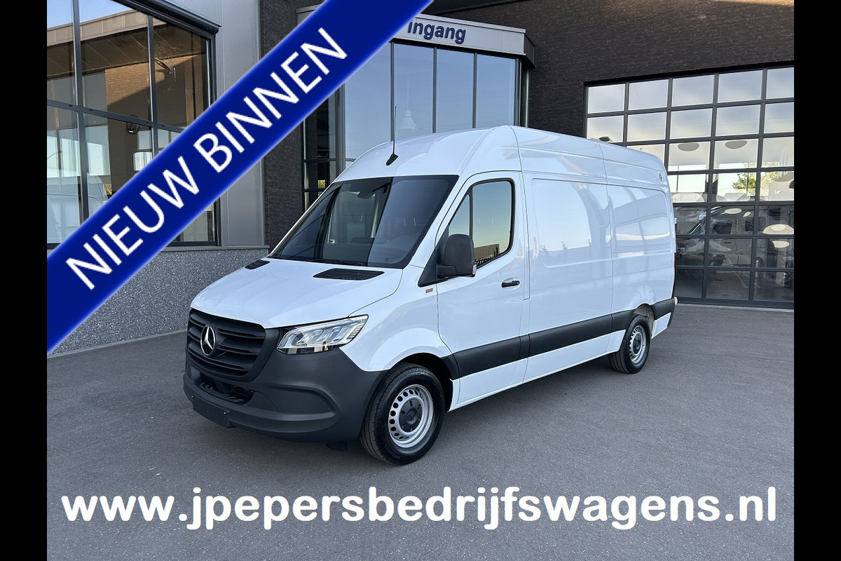 Mercedes-Benz Sprinter 316 CDI L2 H2 Automaat / LED / MBUX / Navigatie / Camera / Cruise control / Airco / 270 Graden achterdeuren Mercedes-Benz Sprinter 316 CDI L2 H2 Automaat / LED / MBUX / Navigatie / Camera / Cruise control / Airco / 270 Graden achterdeuren