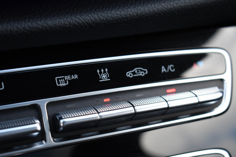 Mercedes-Benz E-Klasse Estate 300 de AMG Pano HUD Cam