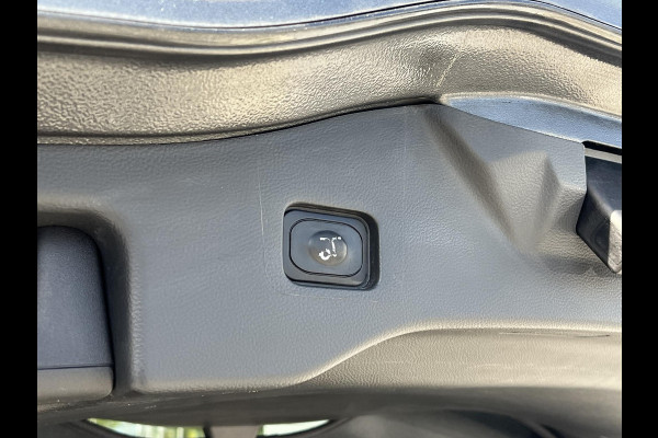 Ford Mondeo Wagon 2.0 IVCT HEV ST-Line 187pk | Stoelverwarming | Full LED | Sony Audio/Navigatie | Elek. Achterklep | Half leder alcantara