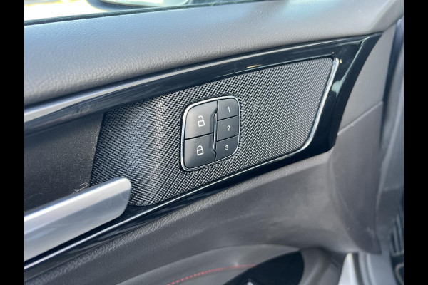 Ford Mondeo Wagon 2.0 IVCT HEV ST-Line 187pk | Stoelverwarming | Full LED | Sony Audio/Navigatie | Elek. Achterklep | Half leder alcantara