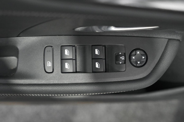 Opel Mokka 130 Turbo AT8 Ultimate | Camera | Dodehoekdetectie | Massage | Adaptieve Cruise Control