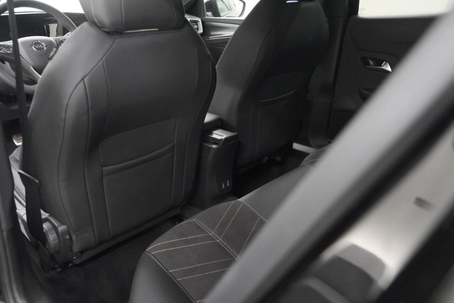 Opel Mokka 130 Turbo AT8 Ultimate | Camera | Dodehoekdetectie | Massage | Adaptieve Cruise Control